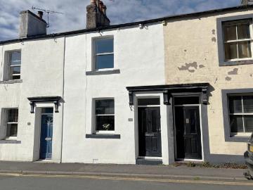 1 bedroom terraced house to rent