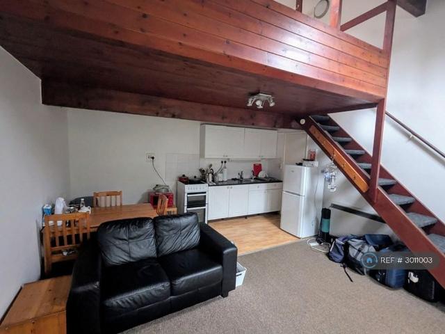 1 bedroom terraced house to rent