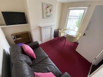 1 bedroom terraced house to rent