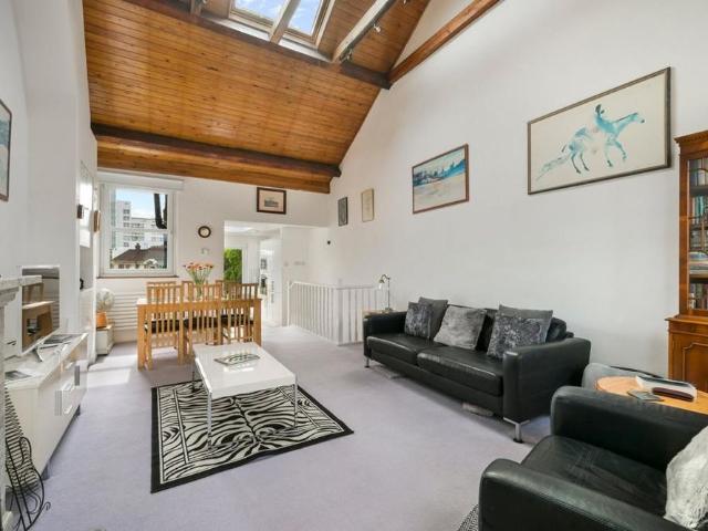 1 bedroom terraced house to rent
