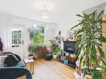 1 bedroom terraced house to rent