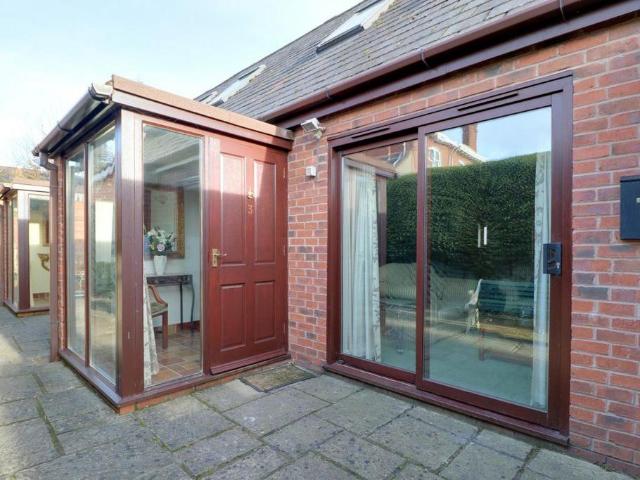 1 bedroom terraced house to rent