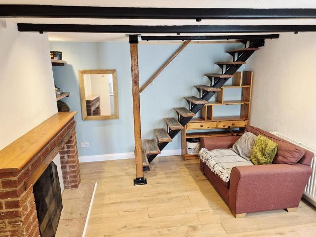 1 bedroom terraced house to rent