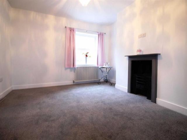 1 bedroom terraced house to rent