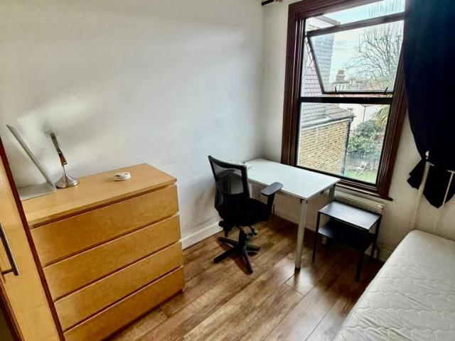 1 bedroom terraced house to rent
