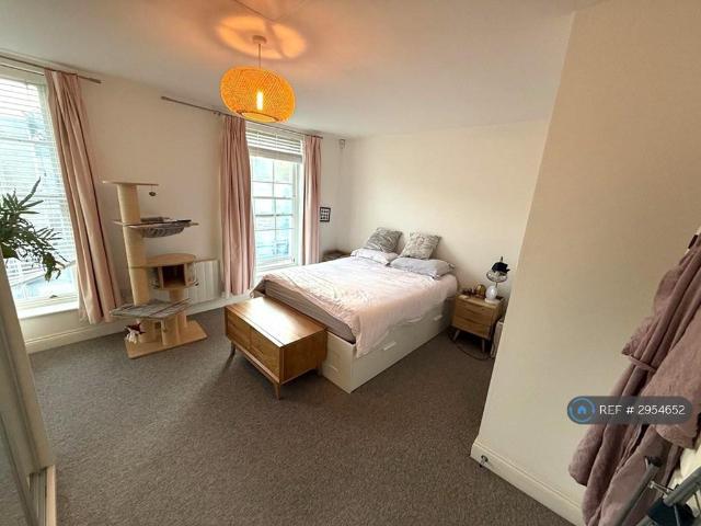 1 bedroom terraced house to rent