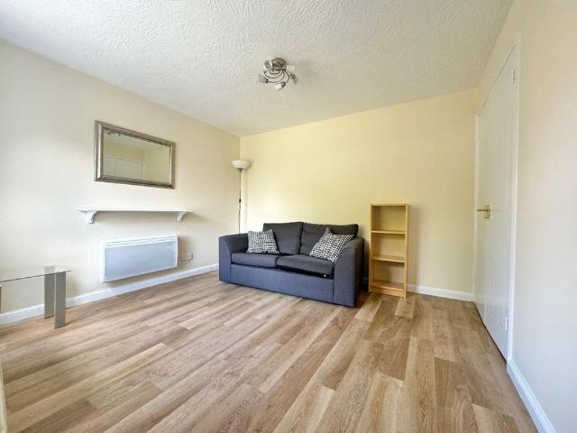 1 bedroom terraced house to rent