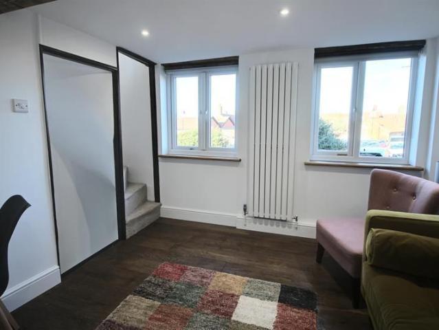 1 bedroom terraced house to rent