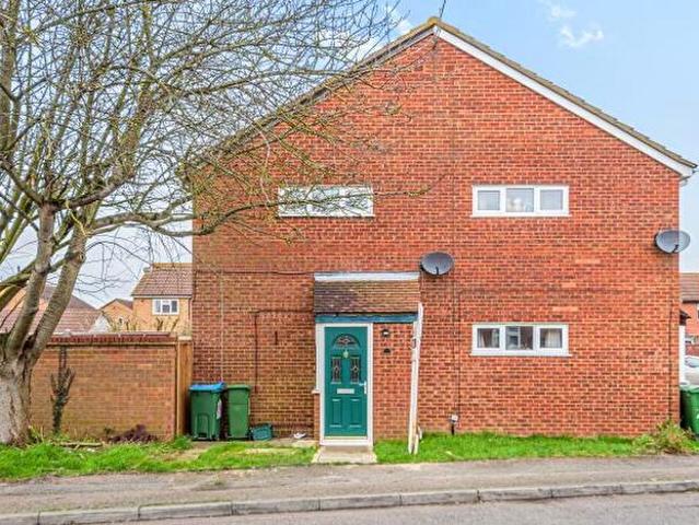 1 Bedroom Terraced House To Rent In Lambourne Avenue, Aylesbury, HP21