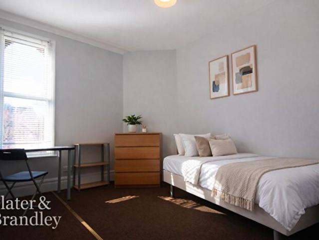 1 Bedroom Terraced House To Rent In Musters Road, West Bridgford, Nottingham, Nottinghamshire, NG2
