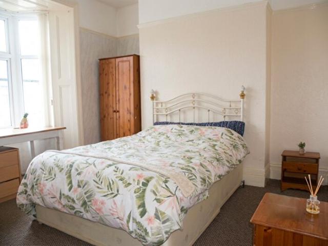 1 Bedroom Terraced House To Rent In Ro Rhondda Street, Swansea, SA1