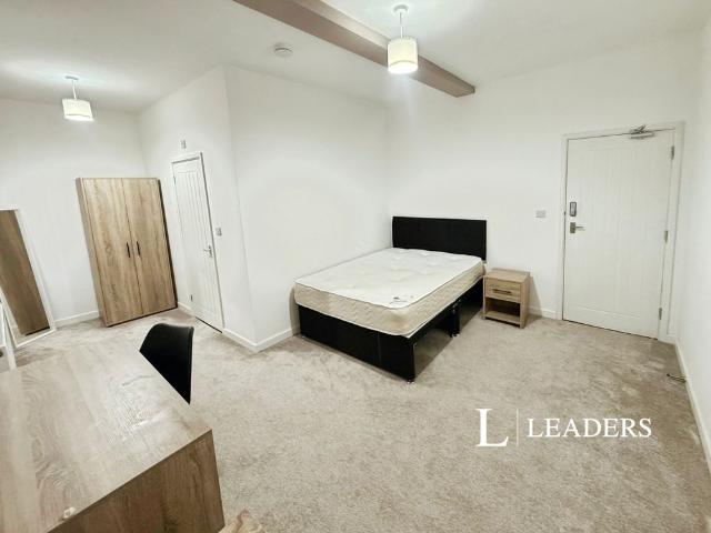 1 bedroom terraced to rent 6 King Street, Newcastle, Staffordshire, ST5