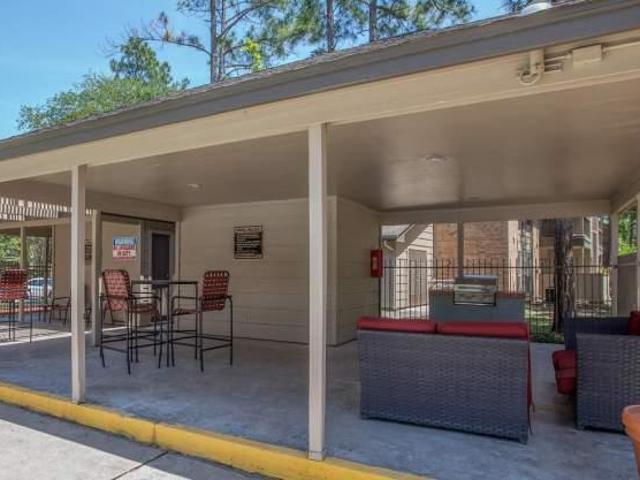 1 bedroom, The Woodlands TX 77381 105850878