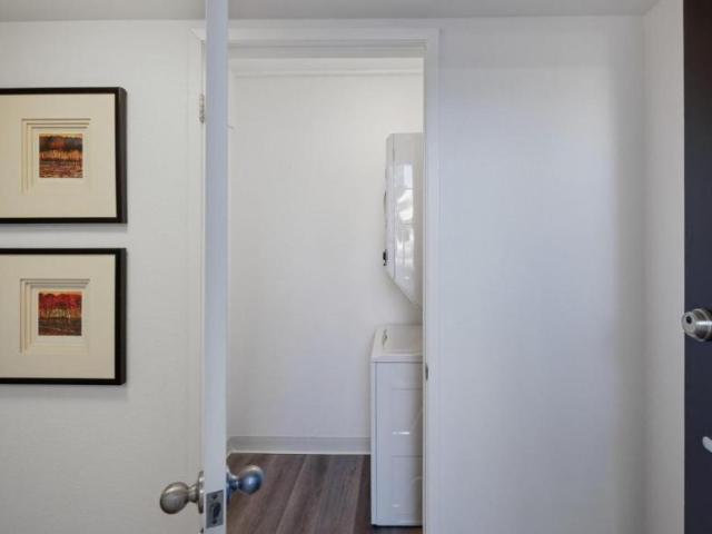 1 bedroom, Thousand Oaks CA 91360 104998536