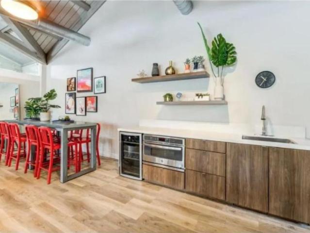 1 bedroom, Tustin CA 92780 105839122