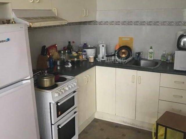 1 bedroom unit walk to town