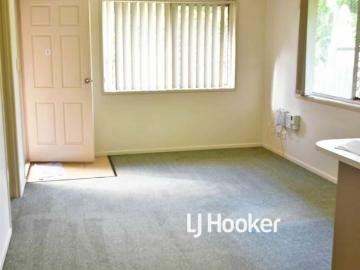 1 Bedroom unit with a yard space