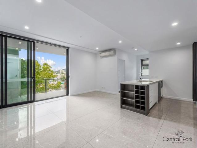 1 Bedroom unit with beautiful park view