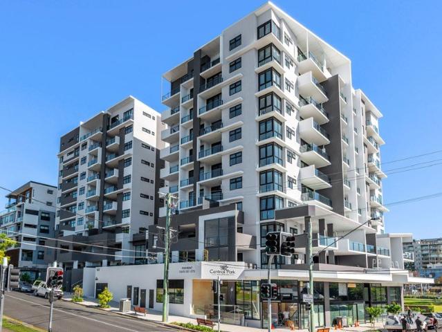 1 bedroom unit with beautiful park view