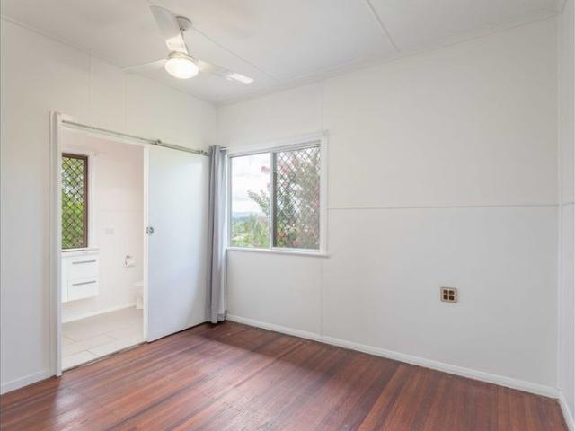 1 bedroom unit with Electricity, Internet & Water included