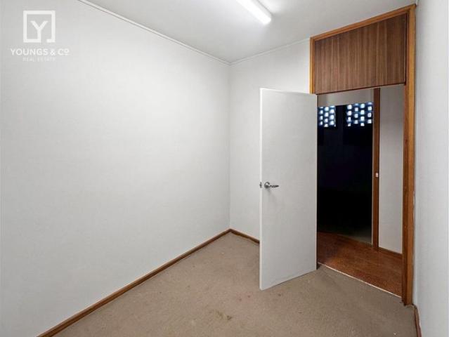 1 Bedroom Unit with Study | Electricity & Garden Maintenance Included