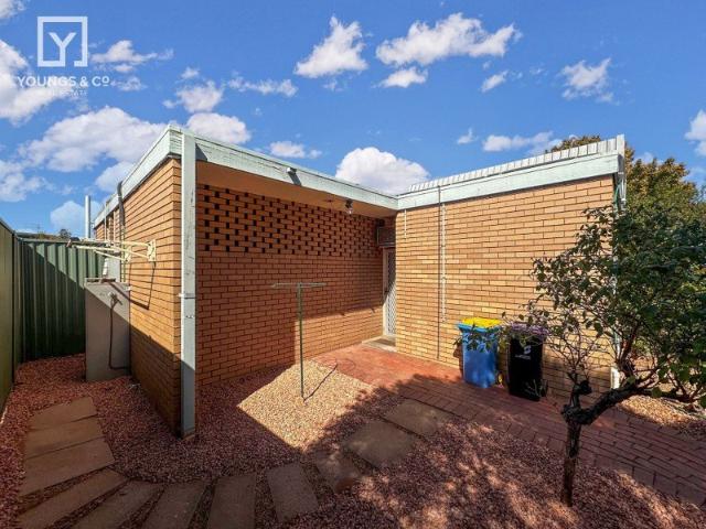 1 Bedroom Unit with Study | Electricity & Garden Maintenance Included