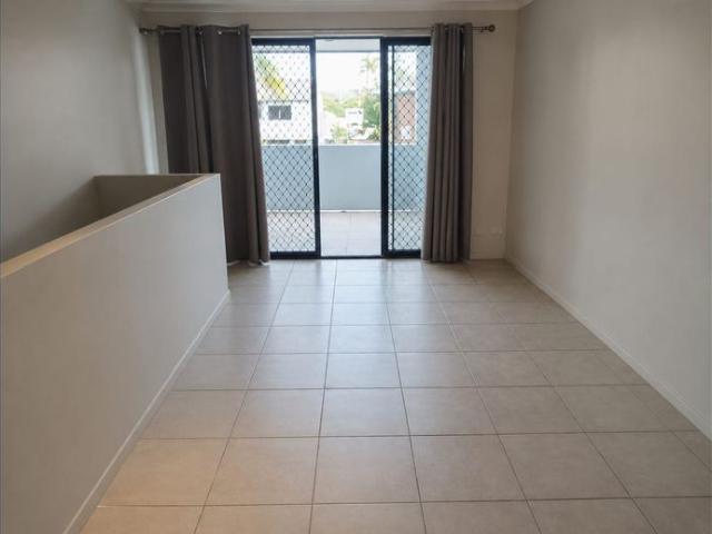 Coastal Convenience | Unit in the Heart of Woolgoolga