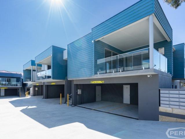 1 Bedroom unit Great Location
