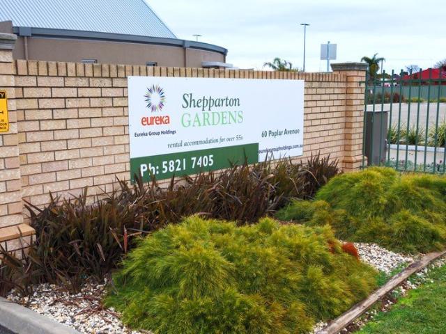 1 Bedroom Unit in Retirement Complex, Includes Meals