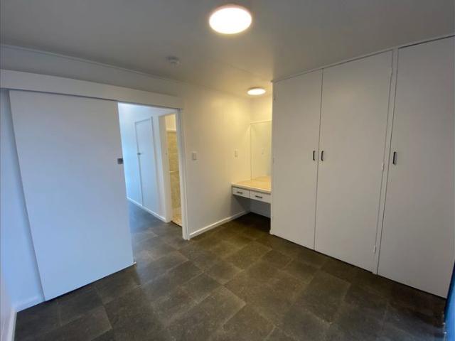 1 Bedroom Unit in Super Convenient Barney Point Location