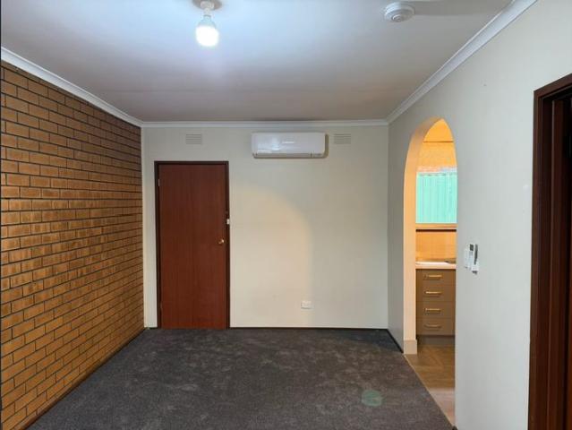 1 bedroom unit located in small complex