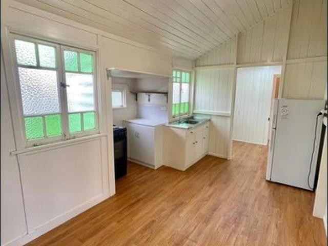 1 Bedroom Unit short walk to town