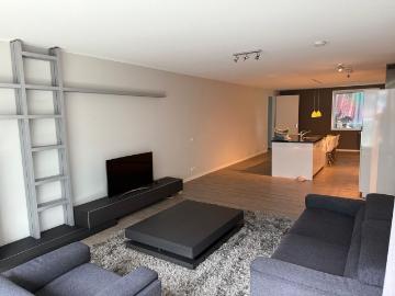 1 bedroom Upper floor apartment Surface Area: 123m2