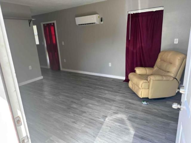 1 bedroom, Venice FL 34293 105899012