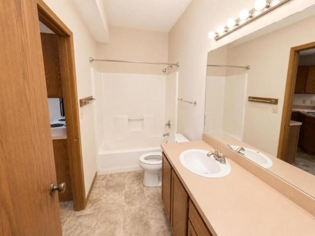 1 bedroom, Youngstown OH 44512 106058807