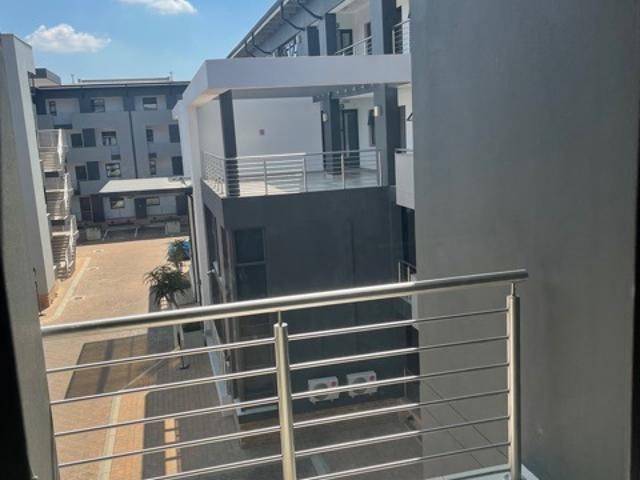 1 BedroomApartment / Flat For Rent inBryanston