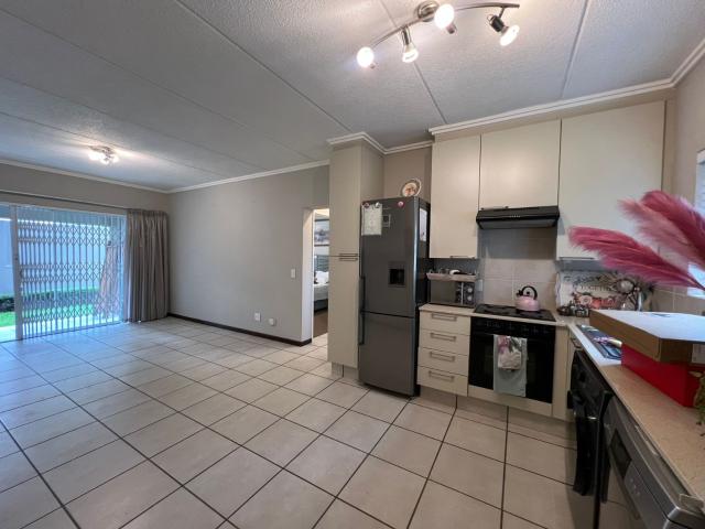 1 BedroomApartment / Flat For Rent inBryanston