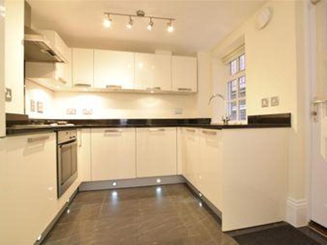 1 Bedrooms Maisonette for rent in Constable Mews, Bromley, Kent BR1