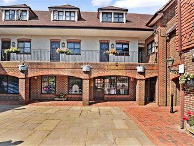 1 Bedrooms Maisonette for sale in Beare Green Court, Beare Green, Dorking, Surrey RH5