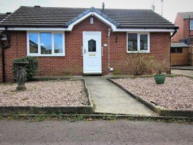 1 Bedrooms Bungalow for rent in Full View, Blackburn BB2