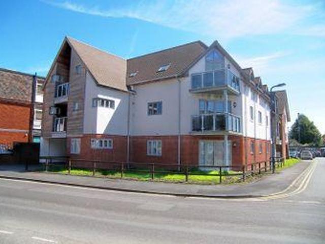 1 Bedrooms Flat for rent in Charles Street, Petersfield GU32