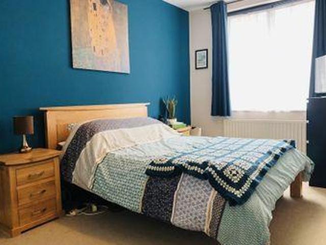 1 Bedrooms Flat for rent in Godstone Road, Whyteleafe CR3