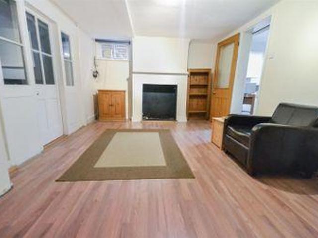 1 Bedrooms Flat for rent in Griffiths Road, London SW19