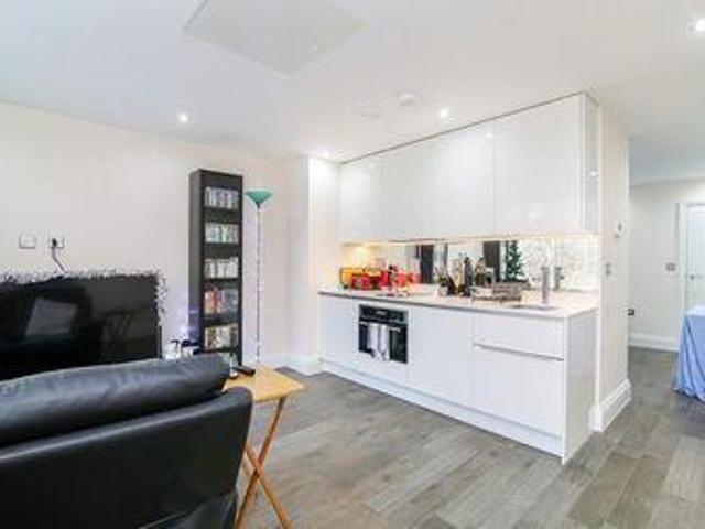 1 Bedrooms Flat for rent in Dons Court, London Road, Bromley BR1