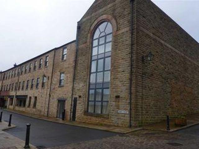 1 Bedrooms Flat for rent in Kiers Court, Horwich, Bolton BL6