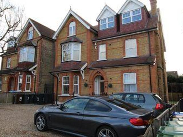 1 Bedrooms Flat for rent in Hawes Road, Bromley BR1