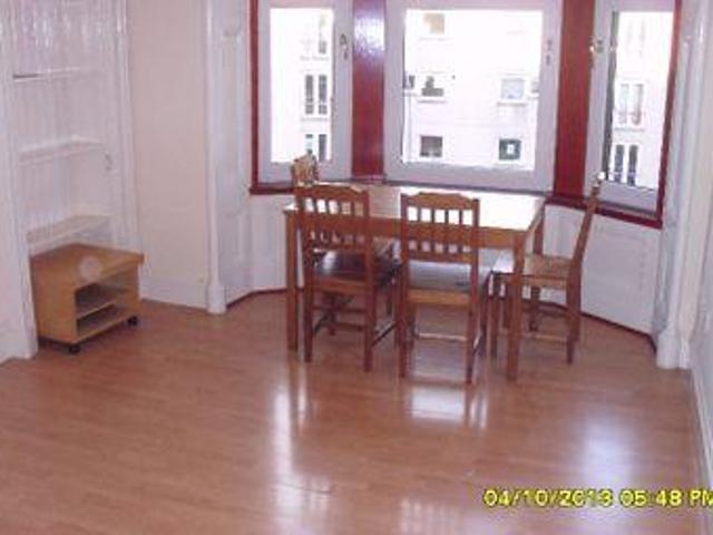 1 Bedrooms Flat for rent in Maxwellton Street, Paisley, Renfrewshire PA1