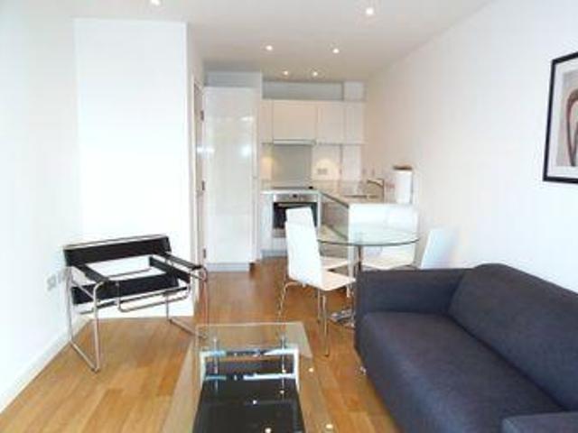 1 Bedrooms Flat for rent in Riverside Apartments, Goodchild Road, London N4