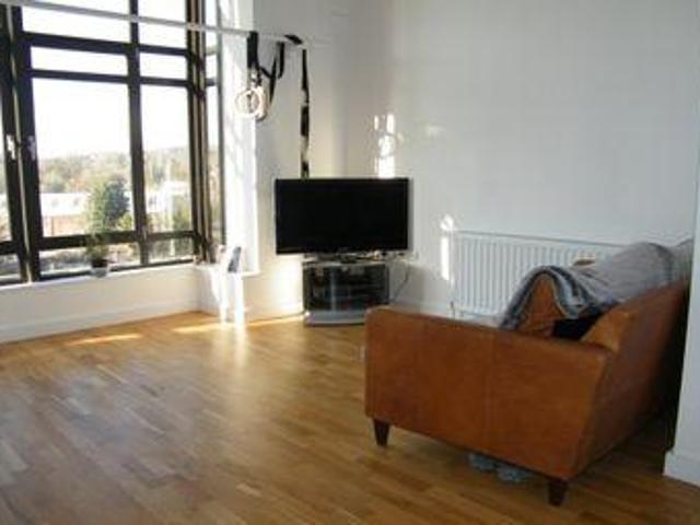 1 Bedrooms Flat for rent in Whyteleafe, Whyteleafe CR3