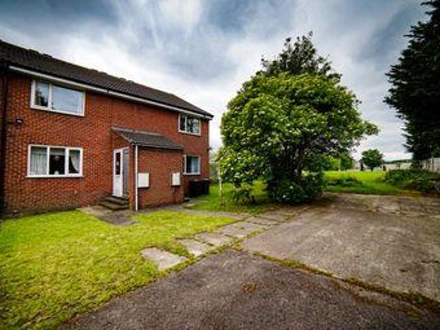 1 Bedrooms Flat for sale in Beechcroft Close, Cottingley LS11